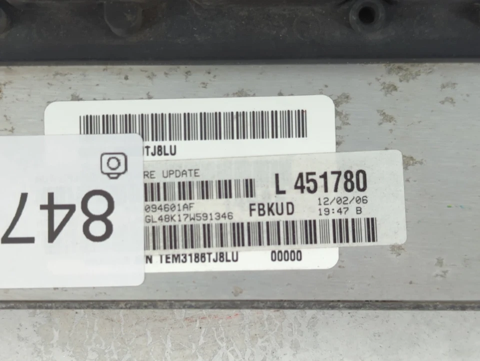 Computadora de control del motor Dodge Nitro 2010-2010 ecu pcm ecm pcu oem ygdgl Foto 3 de 4