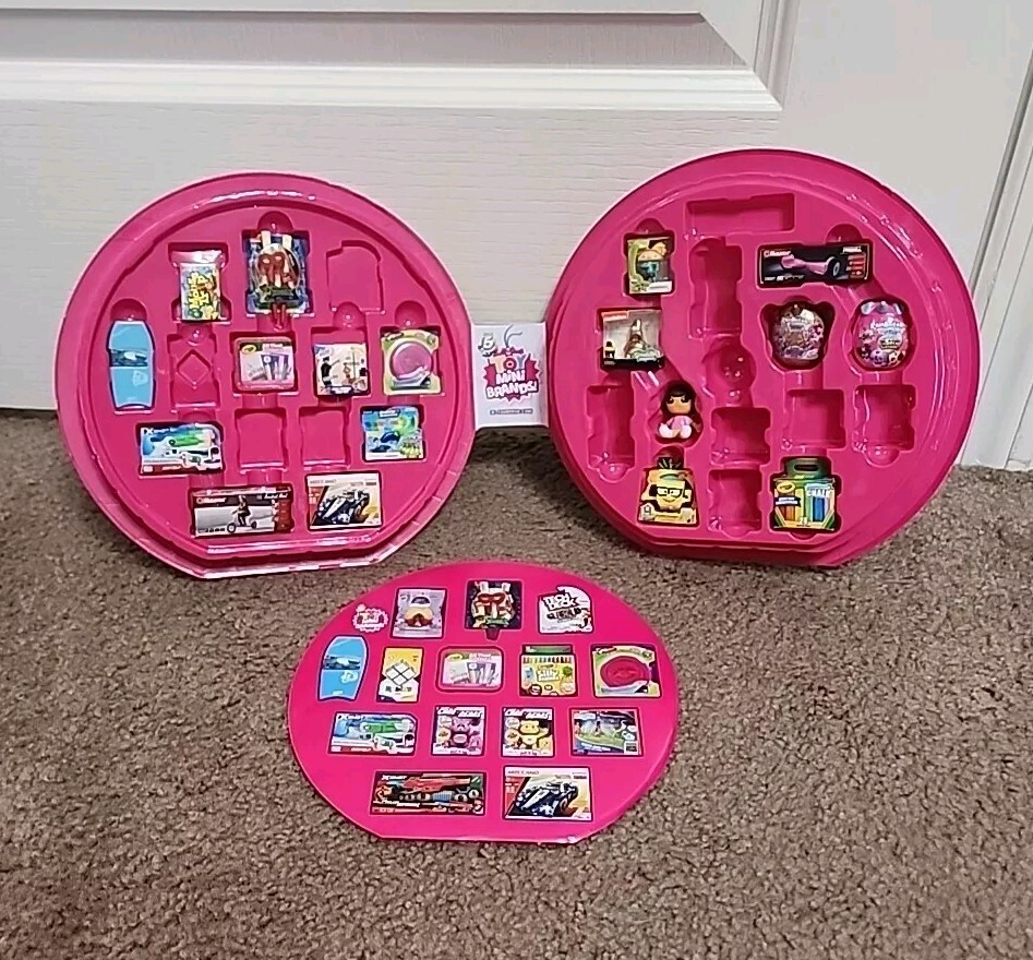 Zuru Toy Mini Brands Series 2 Collectors Case Gold Patrick SpongeBob