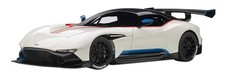 AUTOart 1/18 Aston Martin Vulcan metallic white/blue red stripe