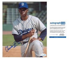 Chadwick Boseman "42" AUTOGRAPH Signed 'Jackie Robinson' 8x10 Photo ACOA