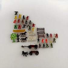 Vintage Cowboys  Indians Play Set 44 Pieces