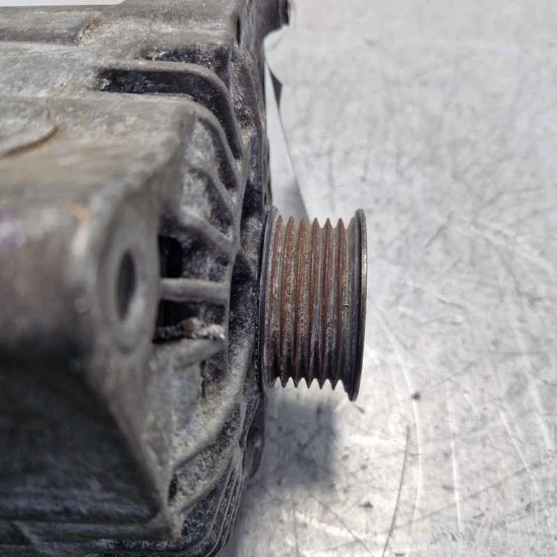 Alternatore 120A Smart Fortwo 451 Coupè 1.0 B 52 KW 2007-15 Valeo A0061519001 - Immagine 3 di 4