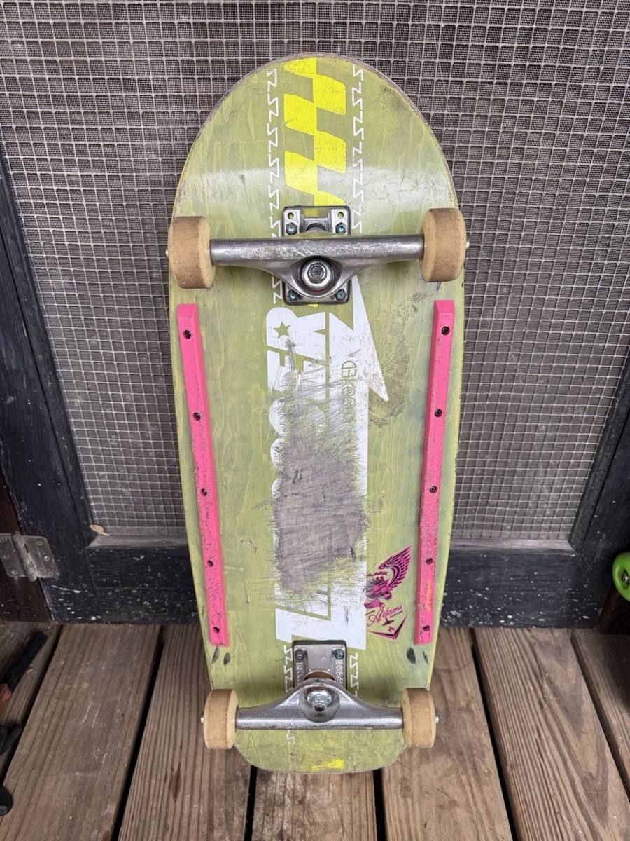 Krooked Zip Zogger Skateboard 10.75, Indy 169 Trucks, Bones 54 STF Krooked Zip Zogger Skateboard 10.75, Indy 169 Trucks, Bones 54 STF