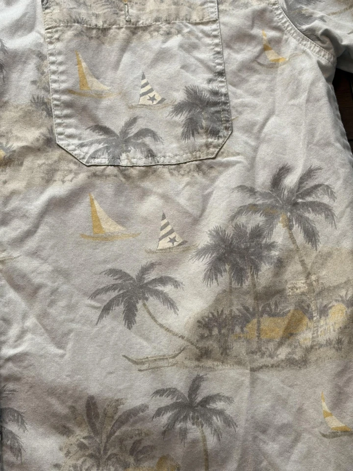 Michael Austin Shirt Mens Large Beige Palm Tree Sailboat Hawaiian Button Front - Image 2 of 4