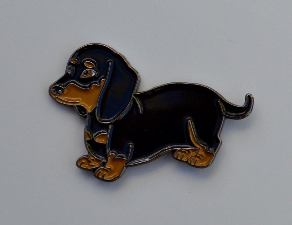 Dachshund sausage Dog Quality Enamel Pin Badge UK