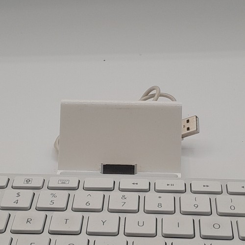 Apple A1359 Keyboard Dock Stand For iPad, iPod - Great Condition! - Afbeelding 2 van 7