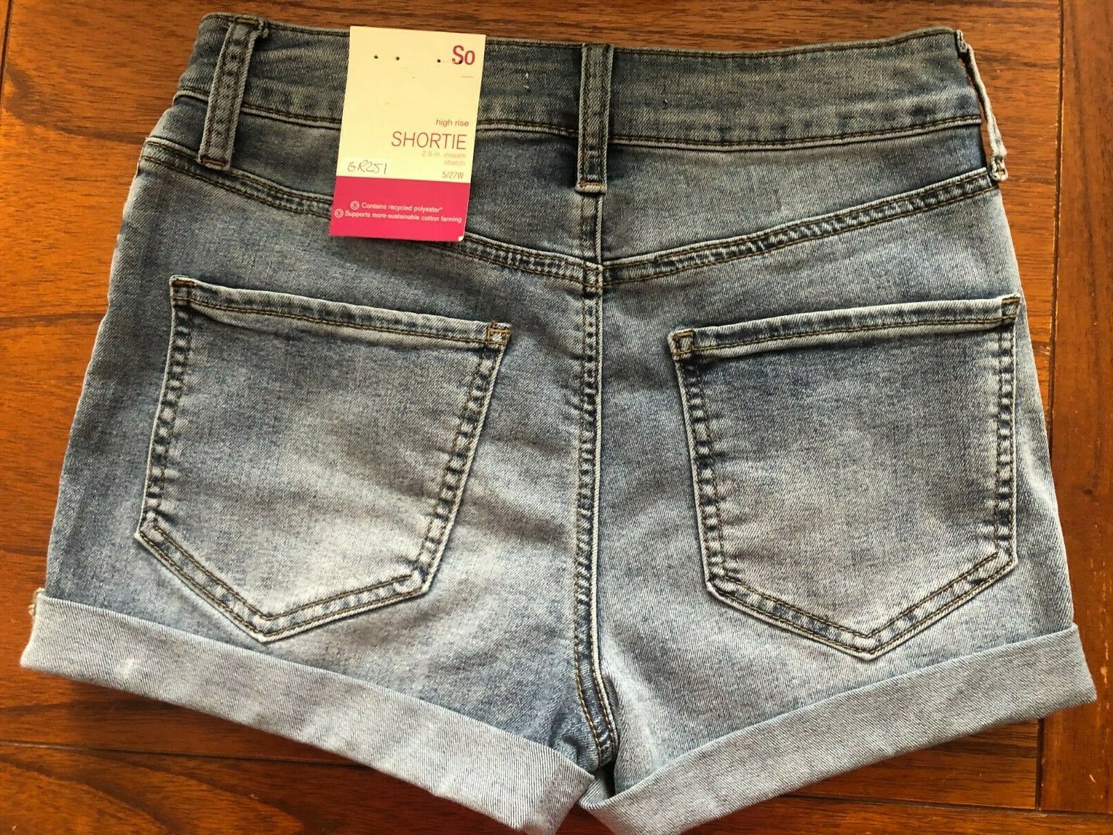 Picture 4 of 6