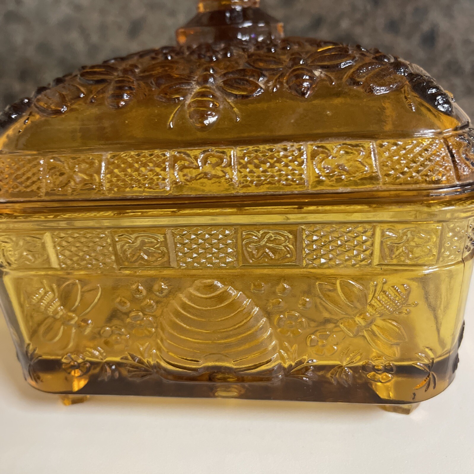 Vintage Indiana Tiara Honey Bee Beehive Candy Dish "AMBER" Very