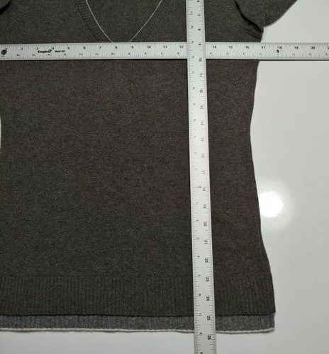 Banana Republic Womens Sweater Small Gray V-Neck Long Sleeve Wool Cashmere - Picture 11 of 12