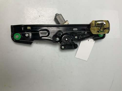 Motorino alzavetro posteriore destro LAND ROVER DISCOVERY SPORT C26572-104 - Foto 6 di 8