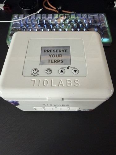 710 labs Trap Cooler Portable USB Fan w/ Display, Carry Bag & USB Cable White