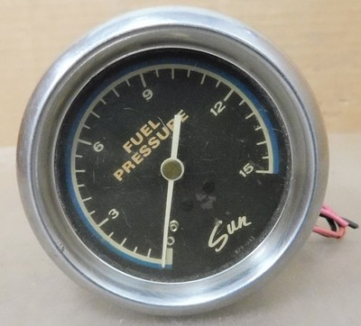 Sun Early Fuel Pressure Gauge, 2 5/8'' Dia., Fair Color, Blue Face, Chrome Cup