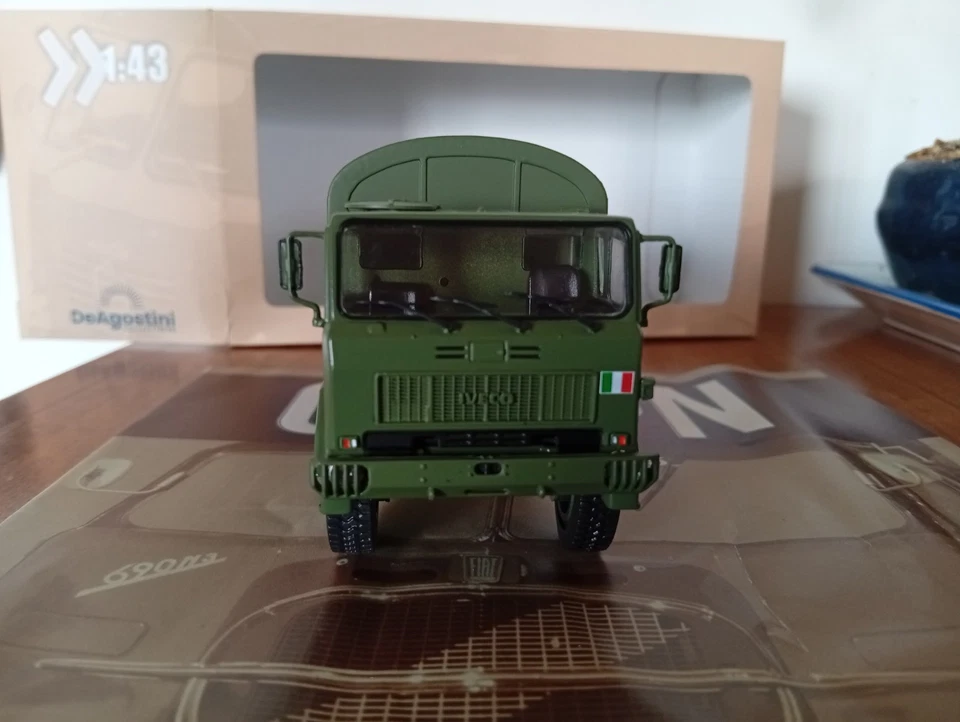 camion 1:43 Iveco ACL75 militare - Immagine 4 di 4