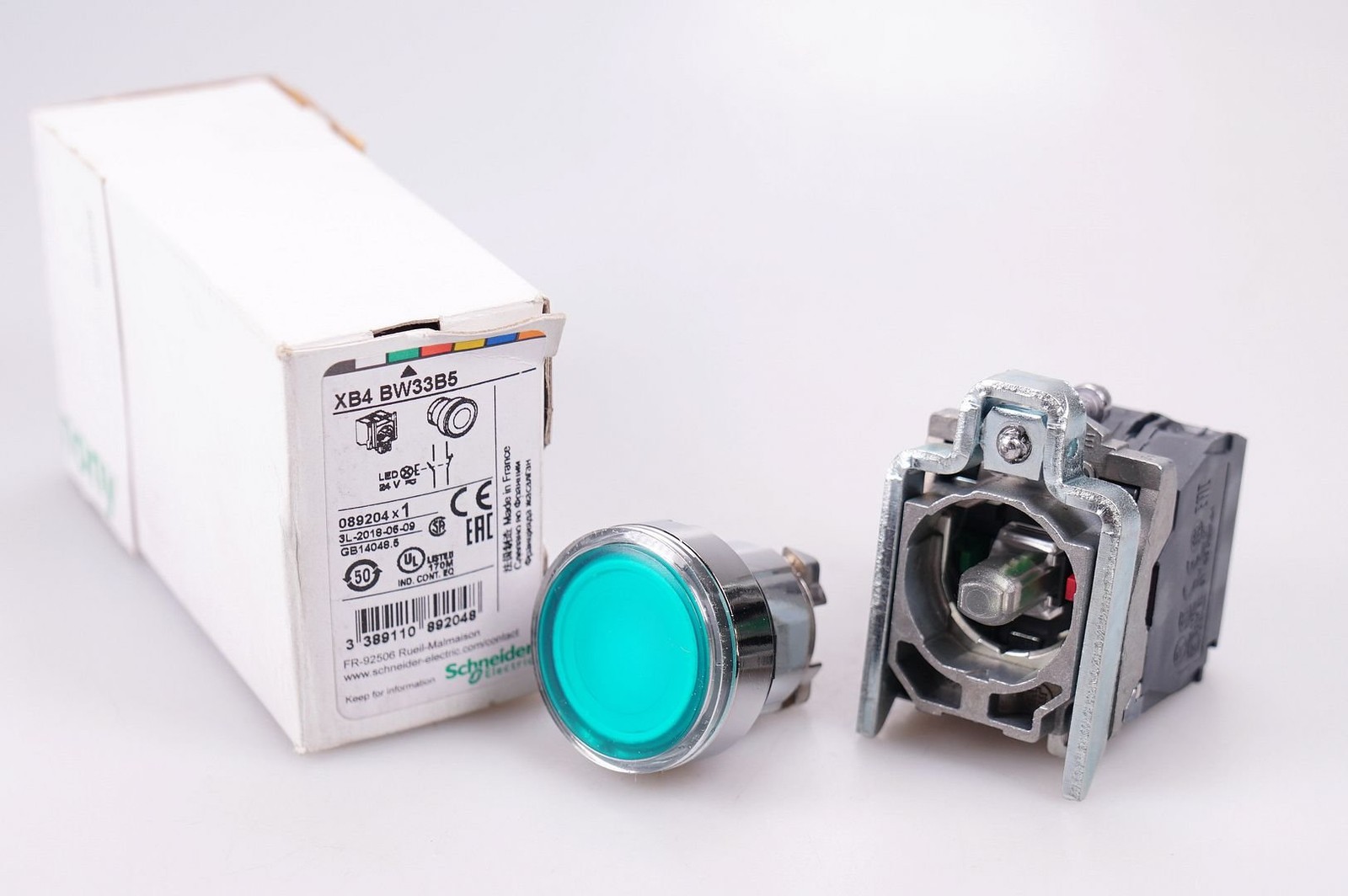 SCHNEIDER ELECTRIC XB4BW33B5 Green Illuminated Push Button 24V 1NO+1NC OVP NEW