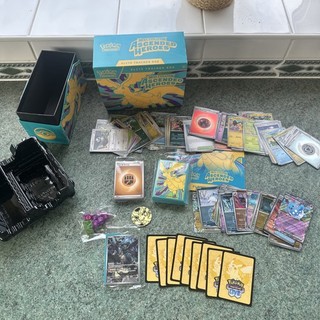 Pokémon TCG: Mega Evolution Ascended Heroes Elite Trainer Box Opened