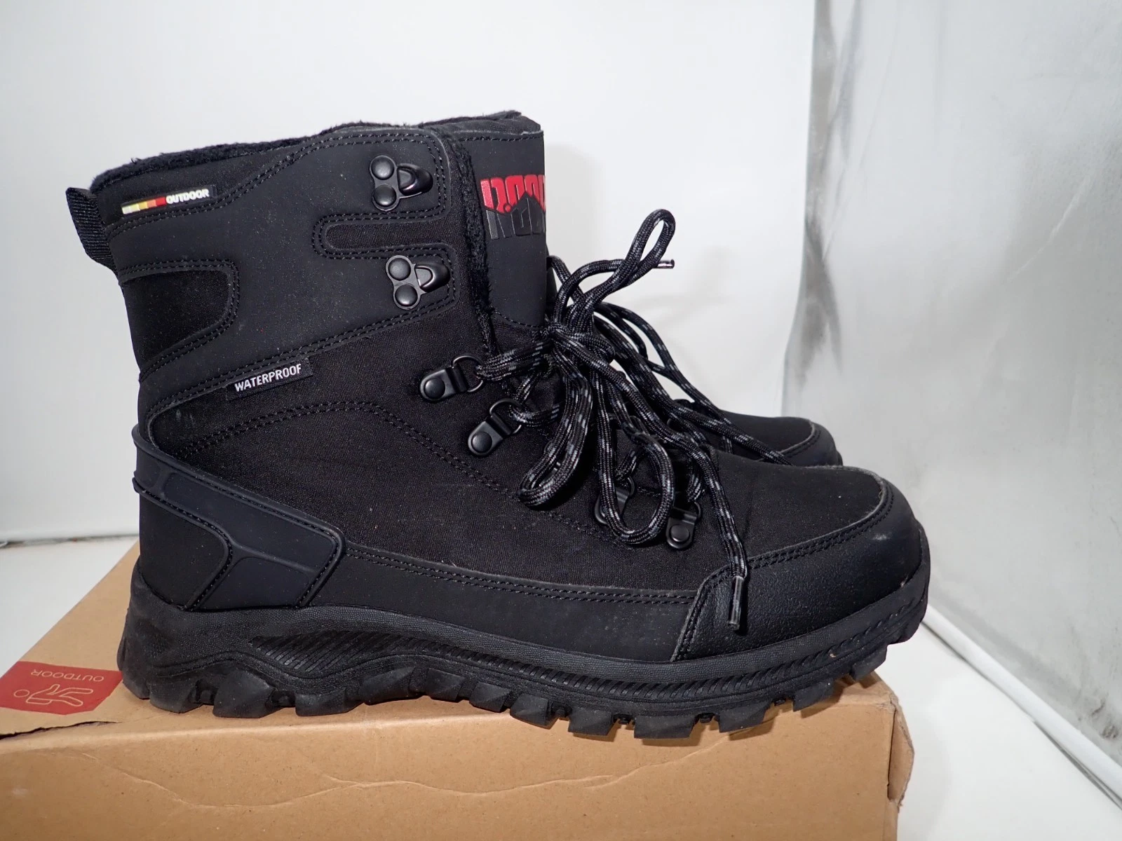 R CORD Mens Winter Snow Boots Warm Mid Calf Waterproof Durable Boot size 8.5
Opens in a new window o