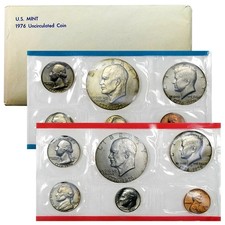 1976 P & D US Mint Set Bicentennial Philadephia & Denver Uncirculated (UNC)