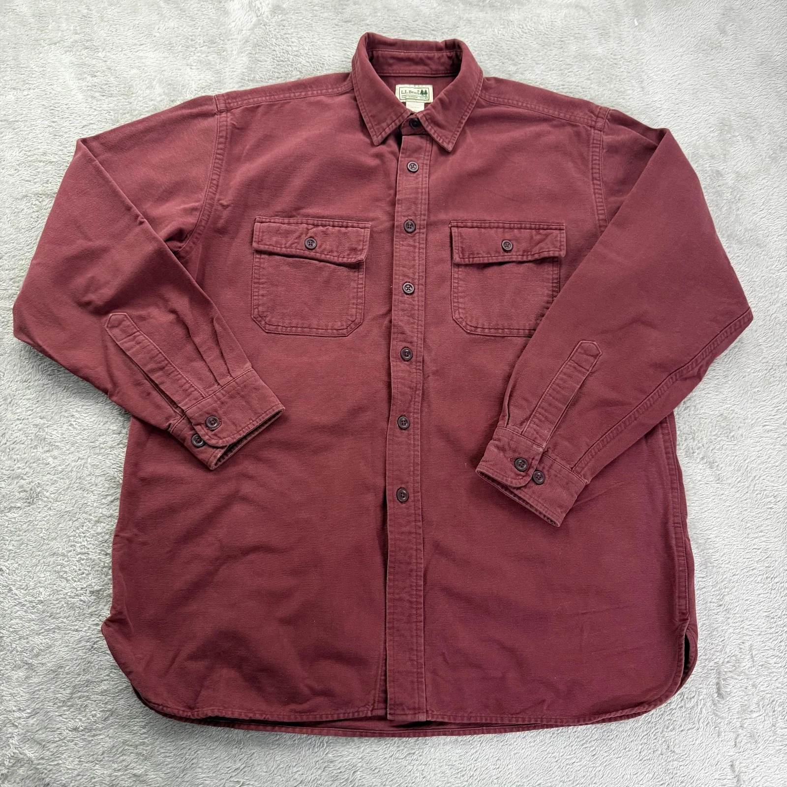 LL Bean Shirt Mens Large Red Chamois Flannel Heavyweight Workwear Outdoor Casual
Opens in a new wind