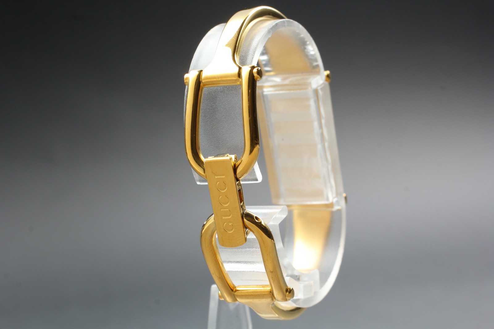 Vintage [Exc+5] Gucci 1500L Gold Dial Elegant Qz Ladies Bangle Watch From JAPAN thumbnail 10