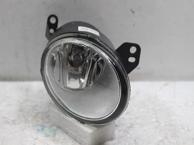 Luz antiniebla derecha Volkswagen Phaeton 2009 3P0941700C Foto 4 de 4