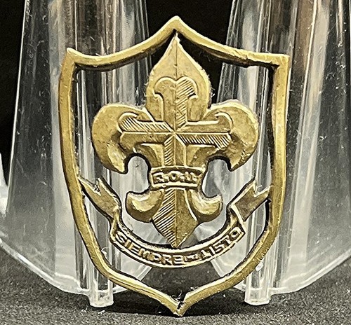 Uruguay 1940´ antique Scout insignia Badge flower liz cross, "Siempre listos"