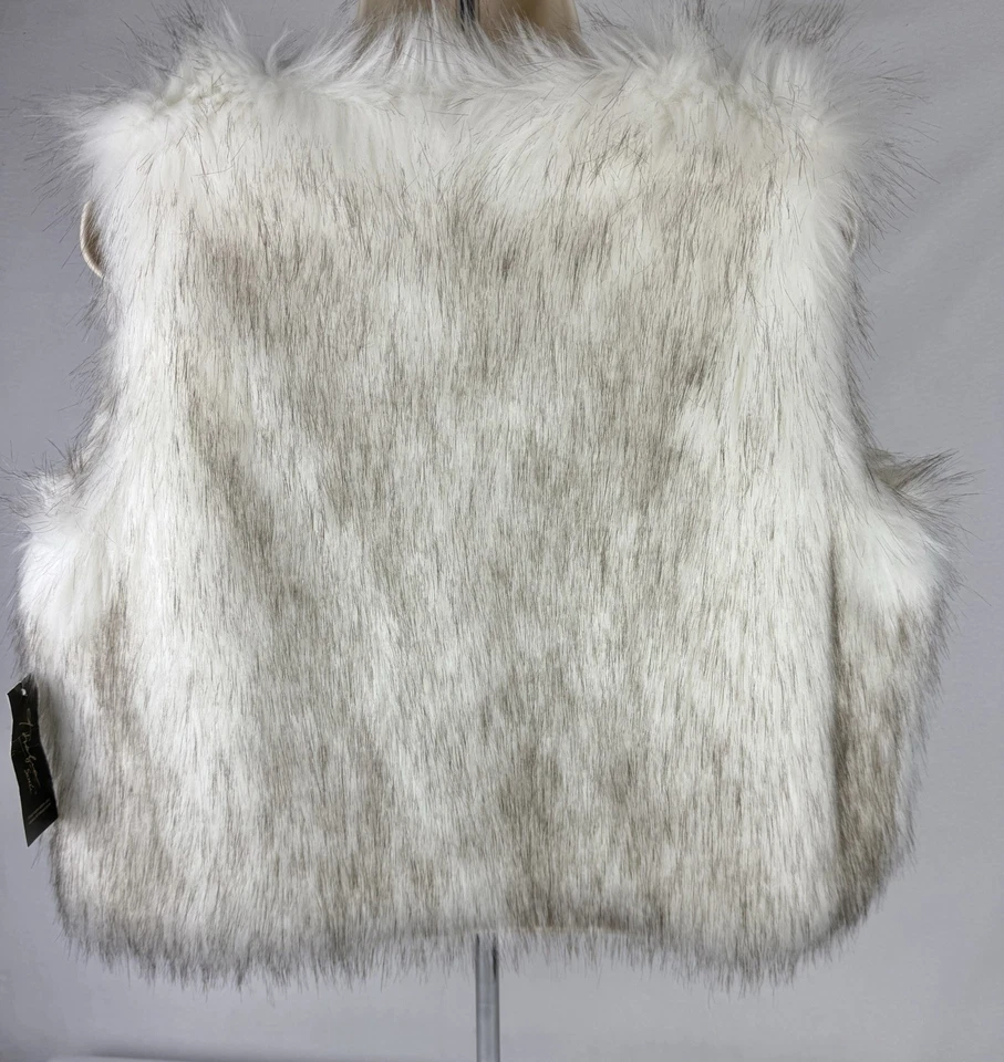 Colete de pele sintética branco Thalia Sodi tamanho pequeno NOVO COM ETIQUETAS - Imagem 2 de 4