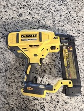 DEWALT 20V MAX XR Brushless Cordless 18-Gauge Brad Nailer DCN680 Never Used