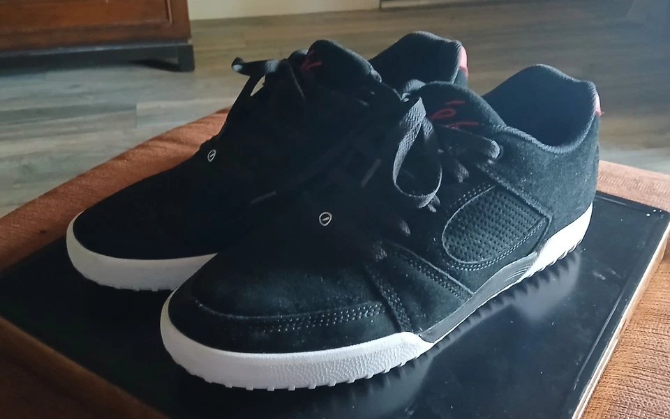 Zapatos de skate para hombre Accel Slim X Quattro negros gamuza talla 11,5 para hombre Foto 2 de 4