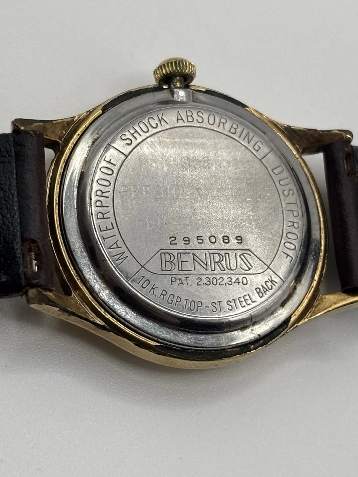 Reloj Vintage Raro Benrus Dial O Rama Jump Hour Foto 4 de 4