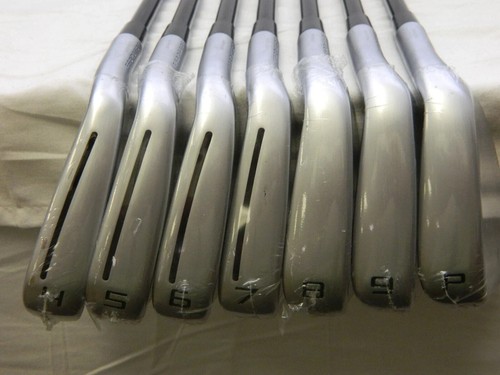 NEW RH Taylormade P-790 Iron Set 4-PW MMT 65R Regular Flex Graphite P790 - Picture 5 of 5