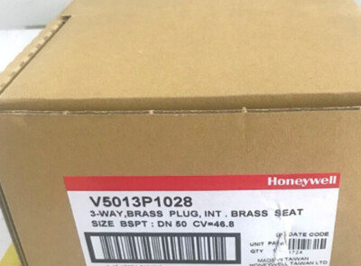 NEW   V5013P1028 Electric Three-Way Water Valve #E10