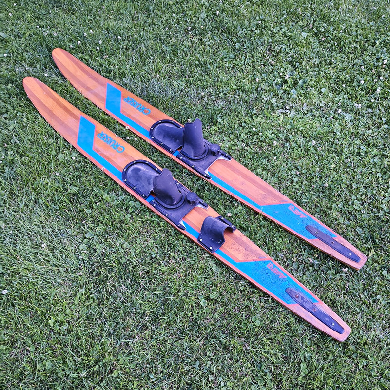 Cypress Gardens Avanti Vintage Wooden Waterskis w/ Foot Bindings, Blue