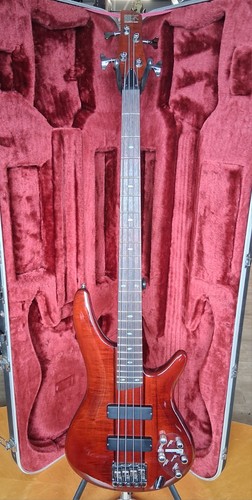 Ibanez SR700 4 String Bass Guitar Bartolini Pickups W/ Hard Case