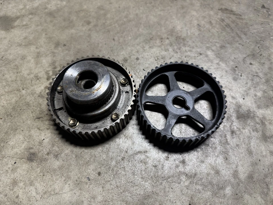 Juego de engranajes de leva Lexus IS300 2001-2005 par admisión escape VVTI OEM Foto 2 de 4