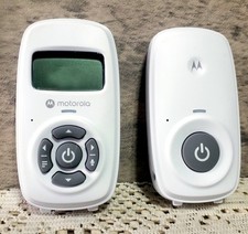 Motorola Audio Baby Monitor Two-Way Talk 1000 ft White Temp Sensor AM24NBU