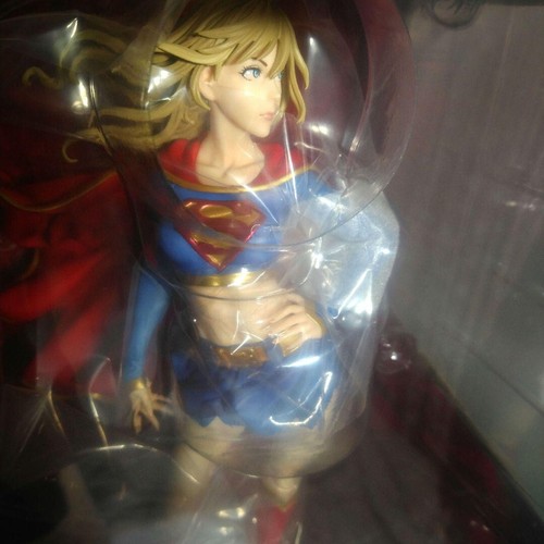 DC COMICS DC UNIVERSE Super Girl Returns 1/7 PVC Painted Figure Kotobukiya Japan - Picture 3 of 18
