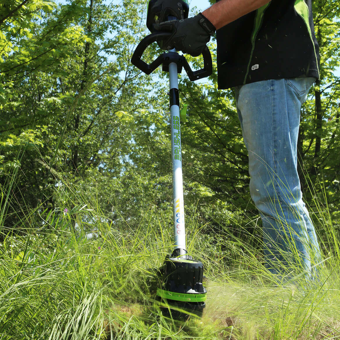 GreenWorks ST80L210 80-Volt 16-Inch Cordless String Trimmer Kit - 2100102