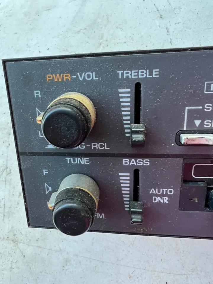 原始设备制造商通用 16169161 调幅/调频磁带 1994 雪佛兰 S10 UM6 工厂收音机 — 第 3/4 张图片