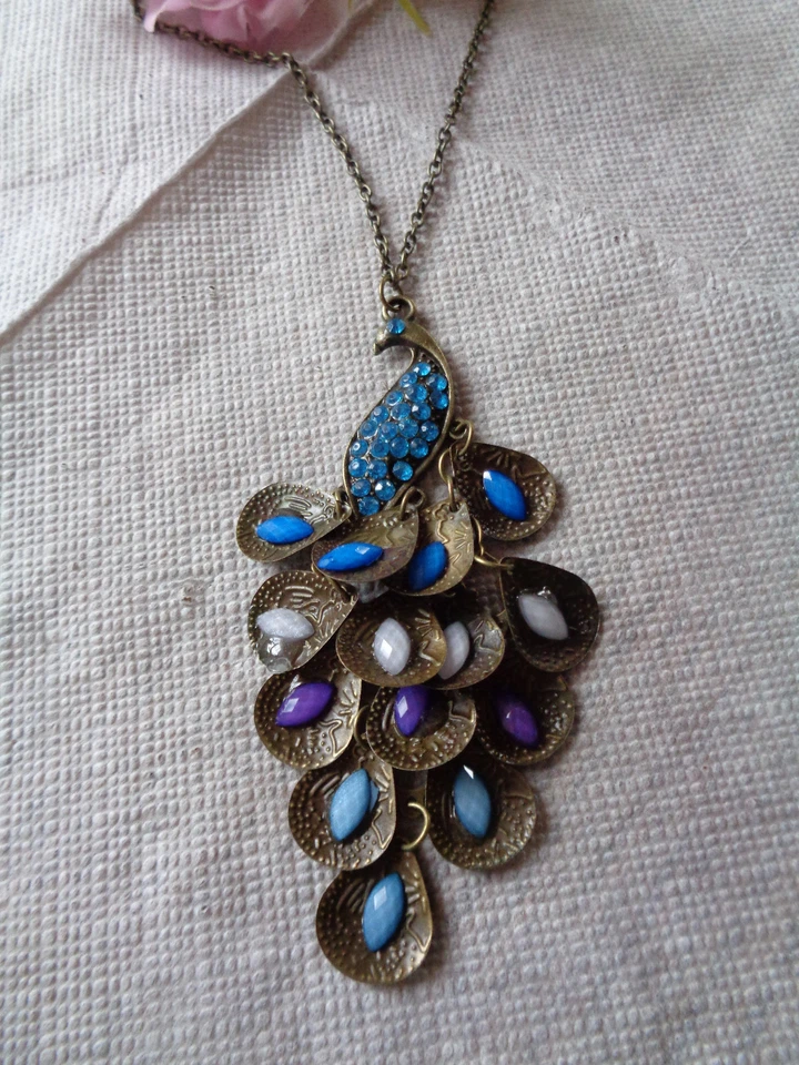 Außergewöhnliche Kette  "Pfau" bronze mit Strass - Bild 2 von 3