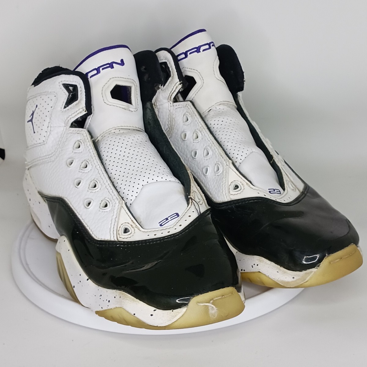 Nike Air Jordan B display picture 2