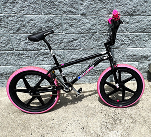 GT Pro Performer 20 in BMX Bike Black/Pink 1-Speed U-Brake