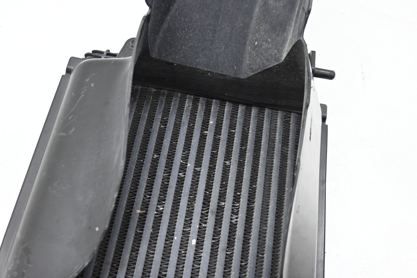 ⭐ 17-22 Maserati Ghibli Right Side Engine Radiator Intercooler Cooler Unit Oem
