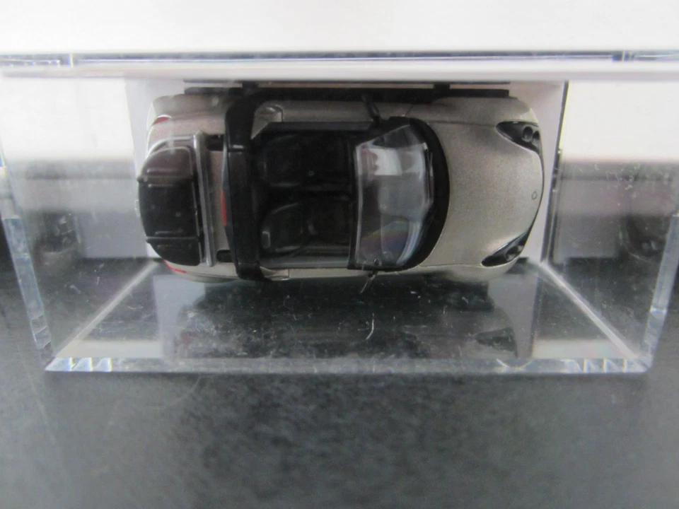 BUSCH 49302 SMART ROADSTER in LIGHT GOLD - model is PLASTIC - HO or 1:87 scale - Image 4 of 4