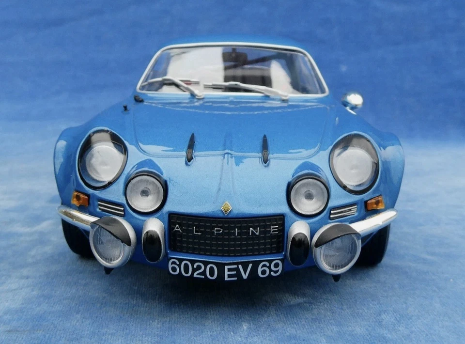 Raro Solido 1:18 Alpine A110 1973 1800 Limited "Legend Edition" Foto 3 de 4