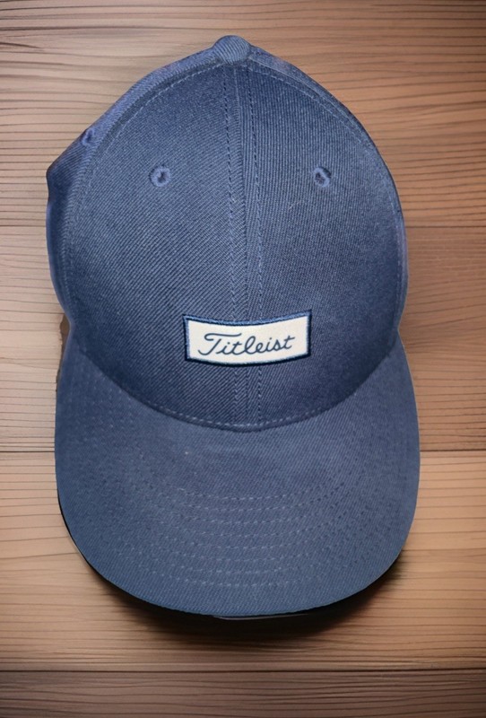 NWOT Titleist Golf Snapback Hat Navy Blue Flat Bill Adjustable Cap Z0280