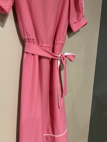 DE COLECCIÓN Montgomery Ward Rosa Cuello Cuadrado Lunares Mangas Abullonadas Cinturón **LEER** - Imagen 3 de 7