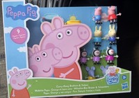 Peppa Pig Carry Along Brothers Sisters Set with 9 Figures and Case Brand New