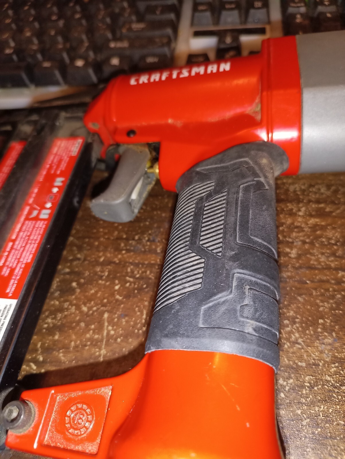 Craftsman Air Brad Nailer 2" 18GA 100psi max CMPBN18SB red in color eBay