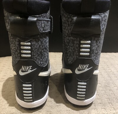 美品！ NIKE ナイキ SB ZOOM FORCE 1 スノーボードブーツ NIKE SB ZOOM FORCE1 モデル スノーボードブーツ ナイキNIKE SB
