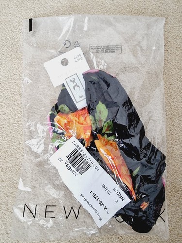 New Look Black Sateen Floral Print Bandana Square Scarf - Black Pink Orange - Picture 3 of 3